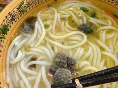 -正宗李家土鸡米线店