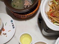 -小菜园新徽菜(镇江丹阳吾悦店)