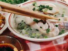 -老方桌烂蹄花川菜馆(九龙坡店)