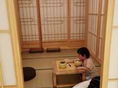 -碧中海汤泉汗蒸酒店