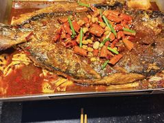 -鸣记脆皮烤鱼·海鲜烤鱼(亿合城店)