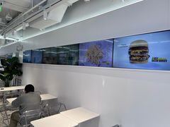 -TRIPS BURGER(大钟寺店)