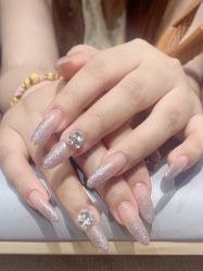 -艾珂·美甲美睫