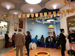 -小门牙好性格托育(北外滩中心)