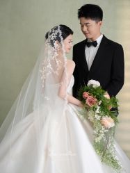 -雪中彩影婚纱摄影·微光艺术中心