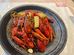 -肥肥虾庄·金牌油焖大虾(首义路店)