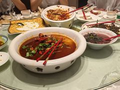 -巴陵全鱼席(湖南老字号汴河街店 )