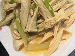 西芹腐竹-袁小二大东北铁锅炖(吉祥村总部)