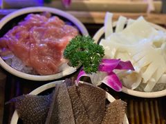 -尚尚仙·酸汤猪手·猪肚鸡火锅(华联万柳购物中心店)