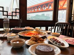 -小天鹅火锅·一线江景洪鼎旗舰店(洪崖洞店)