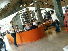-WOLFGANG PUCK KITCHEN & BAR(迪士尼小镇店)