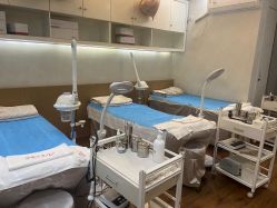 -成都苗方清颜专业祛痘