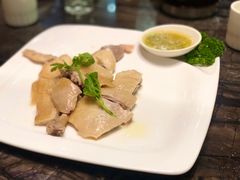 驰名白切鸡-金碧轩粤菜海鲜大酒楼