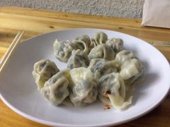 -溢香专业制作饺子云吞(莲花二村店)