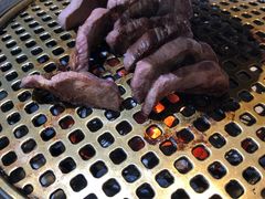 -唯成•韩国炭火烤肉 유성고기