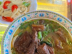 -金杨拉面王小吃面馆·牛三宝面·红烧牛肉粉