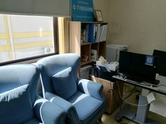 -上海大学附属上海和平眼科医院