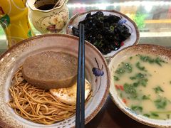 -金杨拉面王小吃面馆·牛三宝面·红烧牛肉粉
