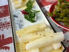 -刘姐啤酒鱼民族演艺餐厅(西街总店)