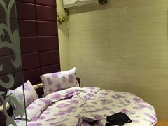 picture-肯定精品酒店(南京龙江地铁站省妇幼保健院南门店)