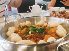 砂锅烩酸菜-那达慕蒙古风味酒楼