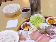 -桥香园云南过桥米线(金马碧鸡店)