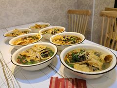 -丽丽三鲜螺蛳粉(田林路店)