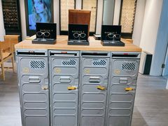 -目艮眼镜SHOWROOM(品牌集合店)
