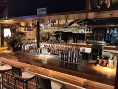 -临界音乐酒馆·小龙虾·江湖菜(华熙LIVE·鱼洞店)