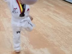 -嗨动跆拳道体能馆(菜百店)