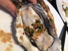 -大中华希尔顿酒店-念自助餐·嗨啤·小龙虾