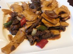 欢喜椰子黄牛肉-蜈支洲岛珊瑚酒店临海阁中餐厅