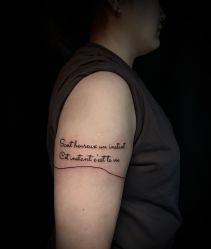 -木子·纹身店TATTOO穿孔·洗纹身
