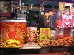 -六合夜市