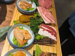 -明洞阿姨·韩式酱蟹烤肉·创意料理(三元桥店)