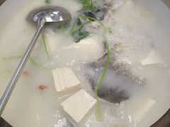 鱼头汤-宝荣鱼馆·临湖之宴(千岛湖店)