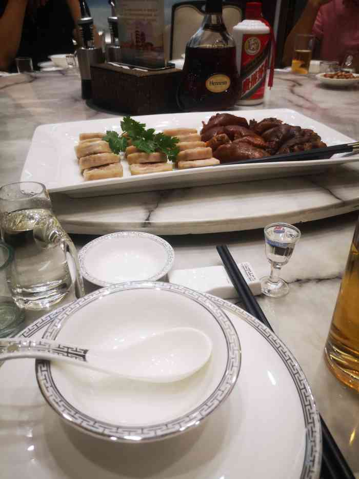 九龙门饭店(石仓店)-"推荐理由:朴实好料的宝藏海鲜老店家常海.