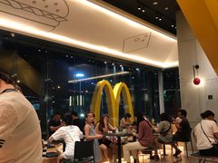 等位区-麦当劳(SM城市广场店)