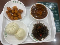 -护国寺小吃(左家庄店)