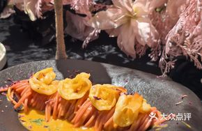 Rose Life Noodles