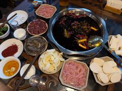 -九尺赵老四鲜鹅肠火锅