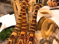 -鲜入围煮花胶鸡海鲜火锅