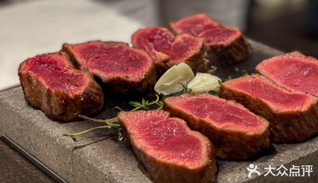 广州 | ABC首创分段式石烧牛扒🥩五成熟玫瑰色一口沉醉🤤
