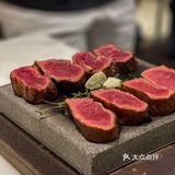 广州 | ABC首创分段式石烧牛扒🥩五成熟玫瑰色一口沉醉🤤
