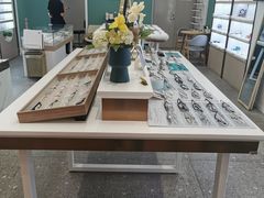 -无界眼镜MaxLess(南翔印象城店)