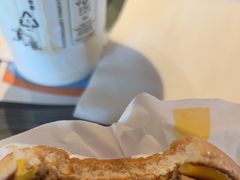 -麦当劳(展览路店)