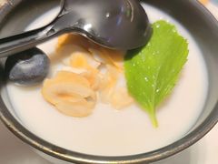 杏仁豆腐-假装苏杭·迎春花与梅(陆家嘴中心店)