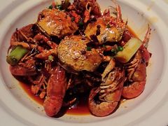 -肥肥虾庄·金牌油焖大虾(汉街SKP店)