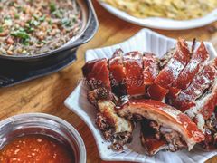 -黄记四更烤乳猪店