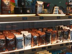 零售区-星巴克(北京西大望路温特莱店)